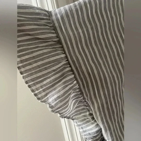 Anthropologie Mave Betty oversized Fit Button down short sleeve size XS-S - Picture 3 of 8